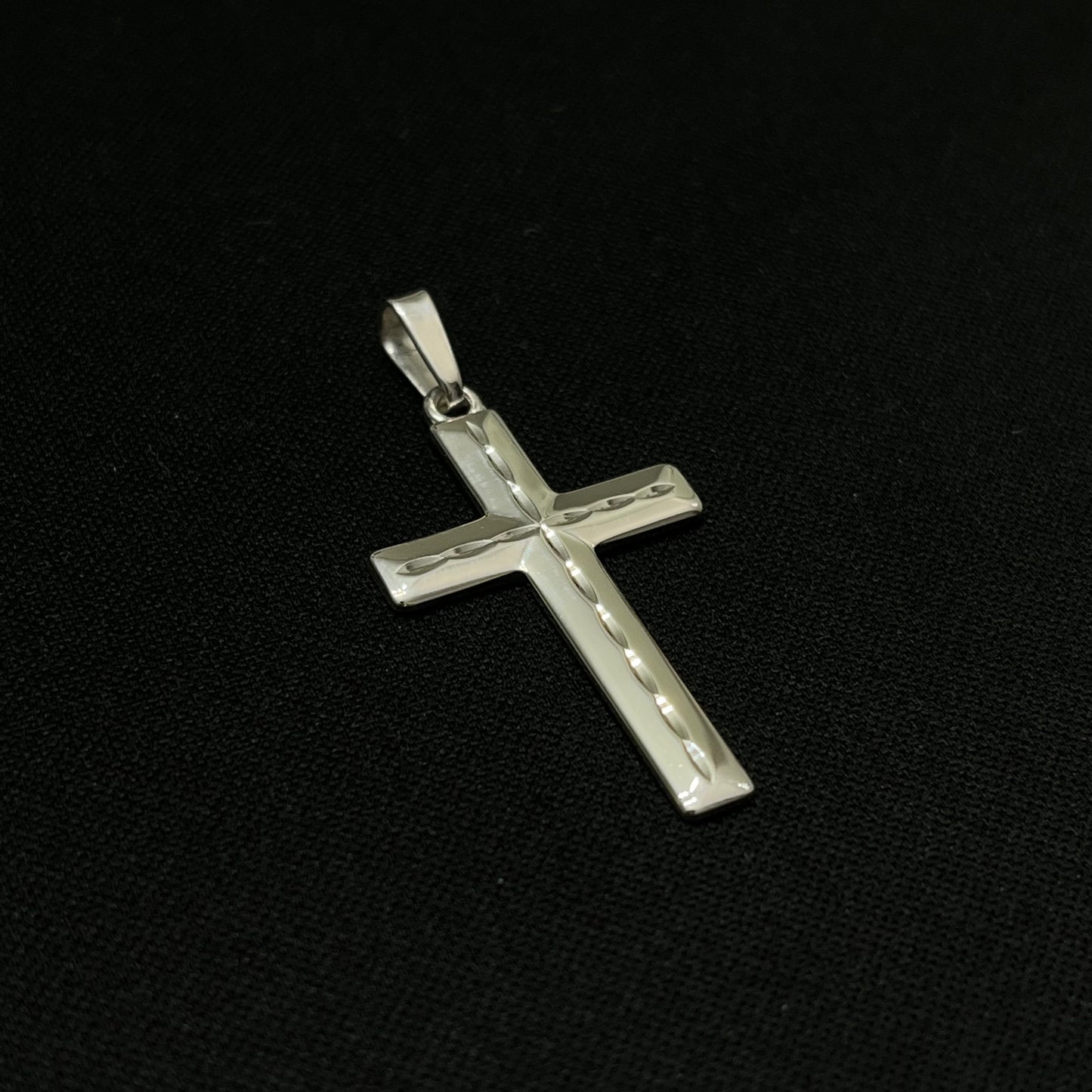 Sterling Silver Diamond Cut Cross Pendant