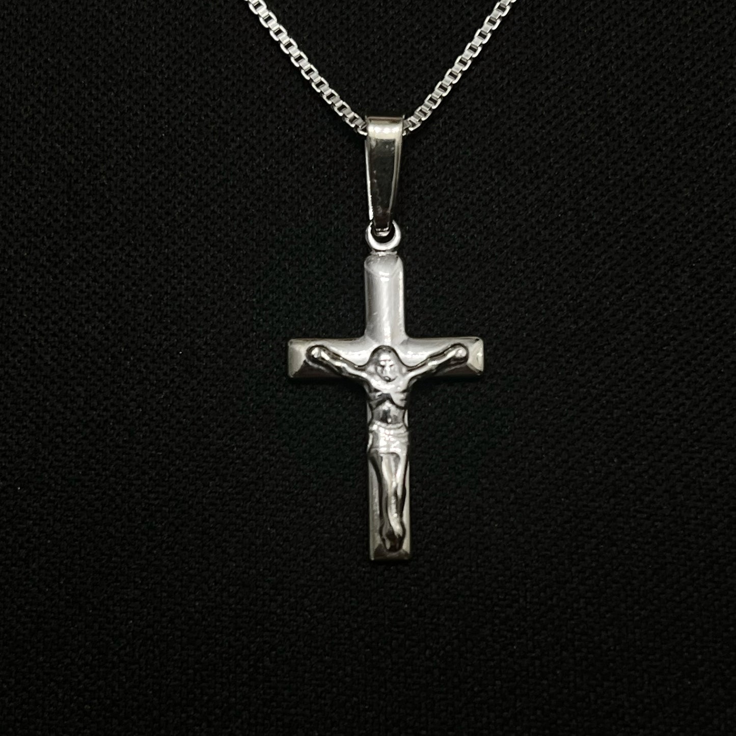 Sterling Silver Basic Crucifix Necklace