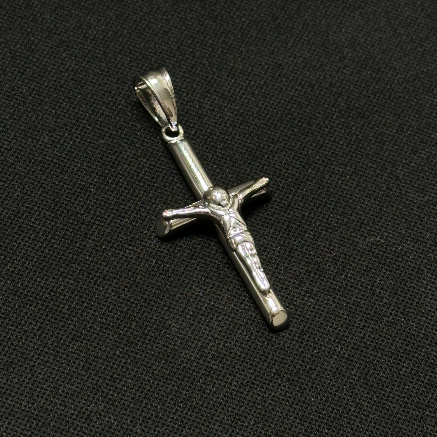 Sterling Silver Basic Crucifix Pendant